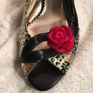 Peep toe sling backs